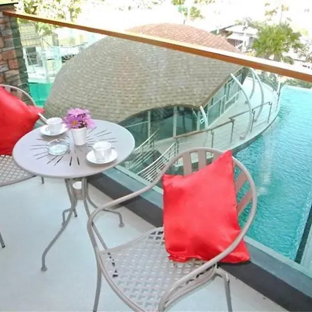 Emerald Terrace Patong Exterior photo